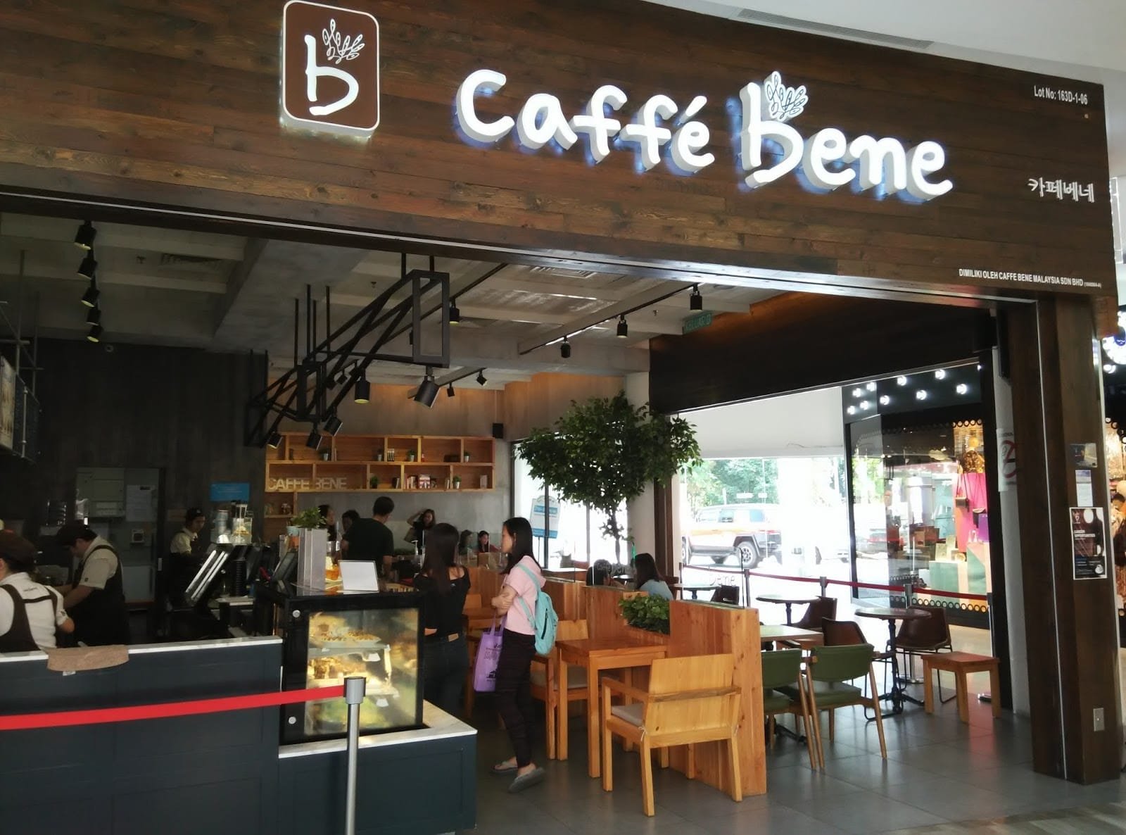 Top 32 thương hiệu nhượng quyền cafe siêu lợi nhuận 17 nhượng quyền cafe Caffé Bene